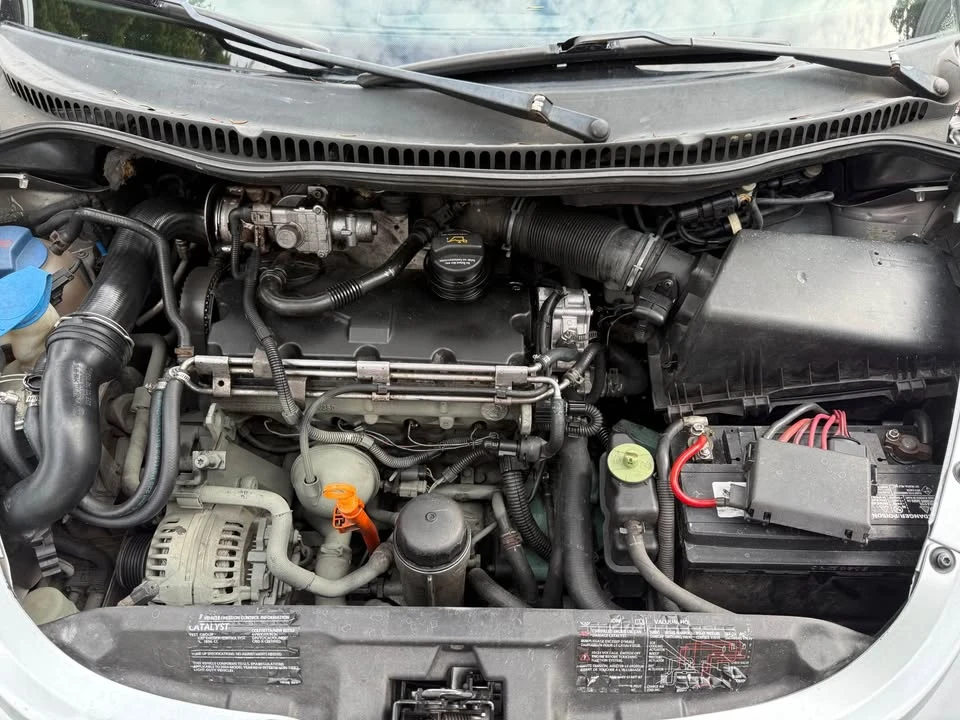 2004 Volkswagen New Beetle - Image 4 of 10
