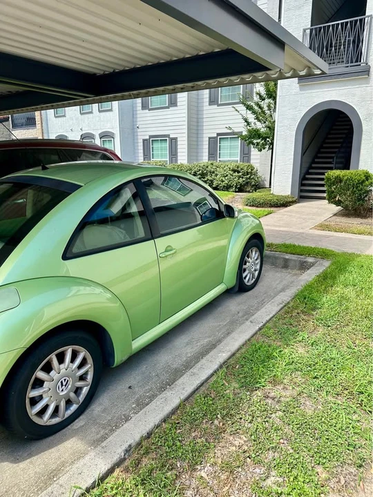 2004 Volkswagen New Beetle - Image 3 of 6