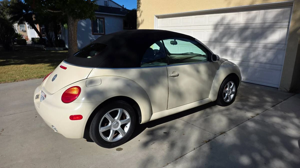 2004 Volkswagen New Beetle - Image 3 of 7