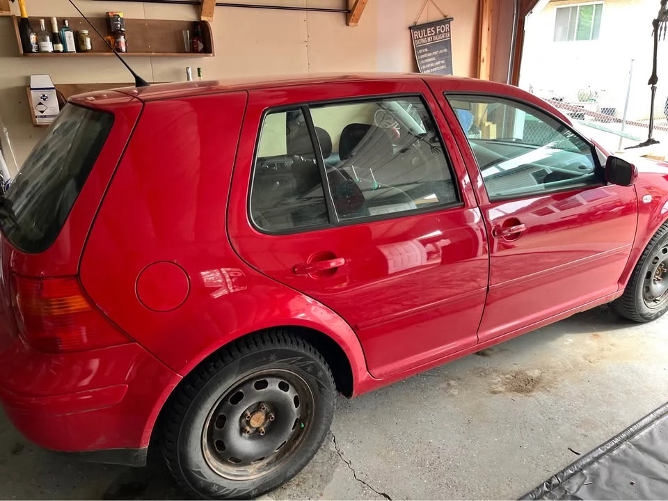 2004 Volkswagen Golf - Image 2 of 7