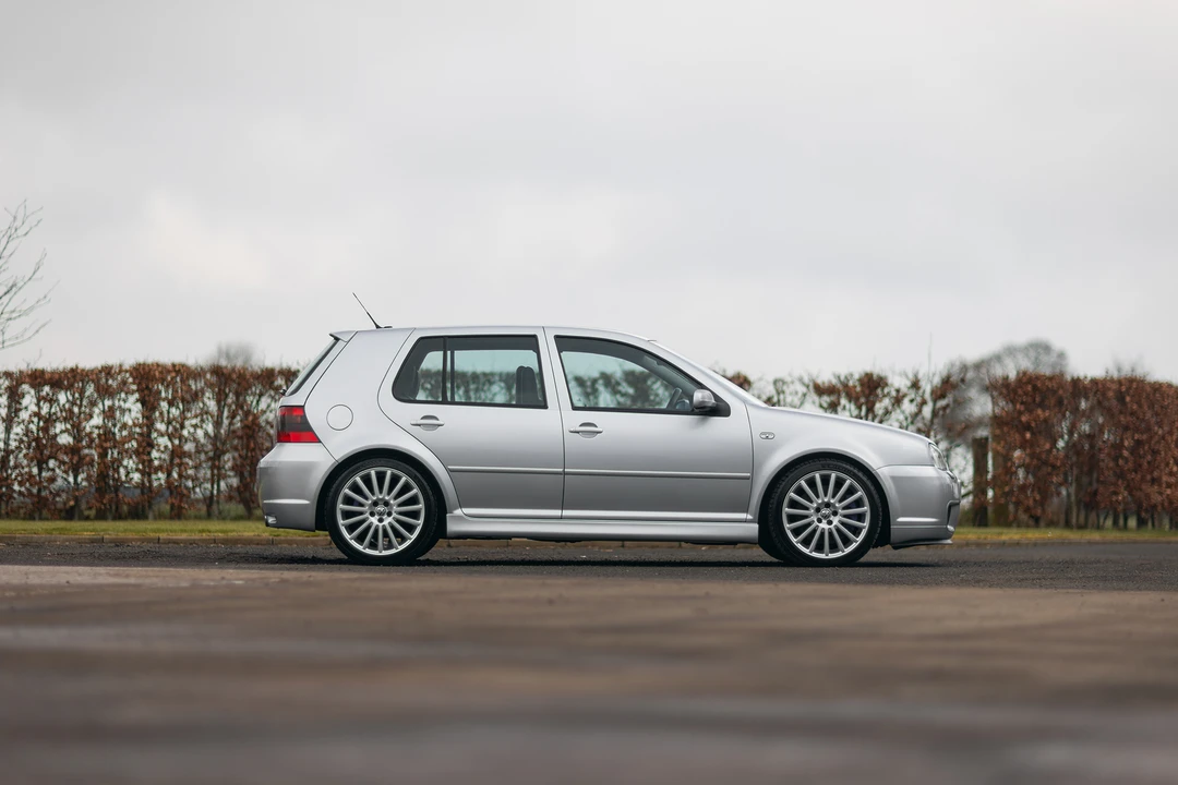 2004 Volkswagen R32 Mk4 - Image 14 of 31