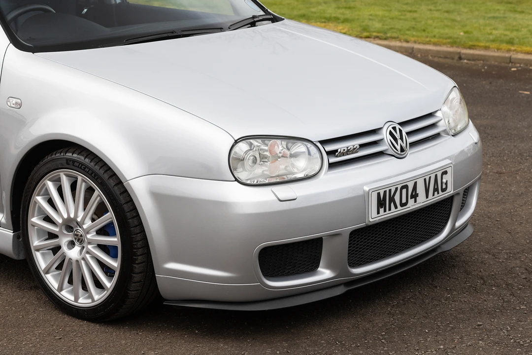 2004 Volkswagen R32 Mk4 - Image 18 of 31