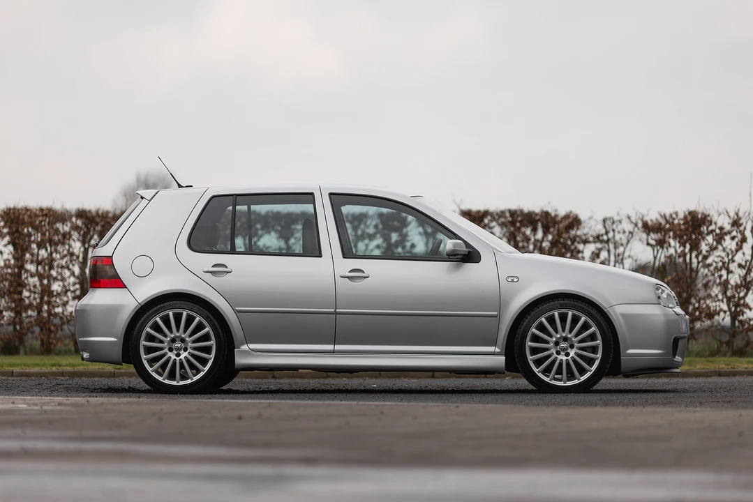 2004 Volkswagen R32 Mk4 - Image 7 of 31