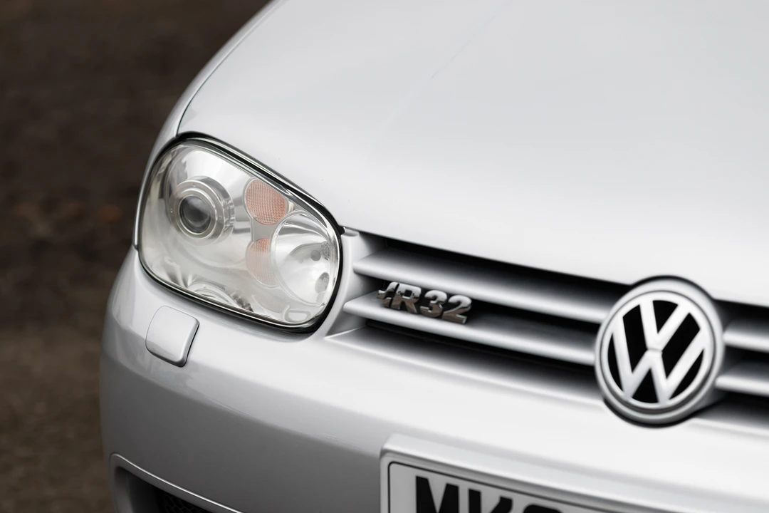 2004 Volkswagen R32 Mk4 - Image 23 of 31