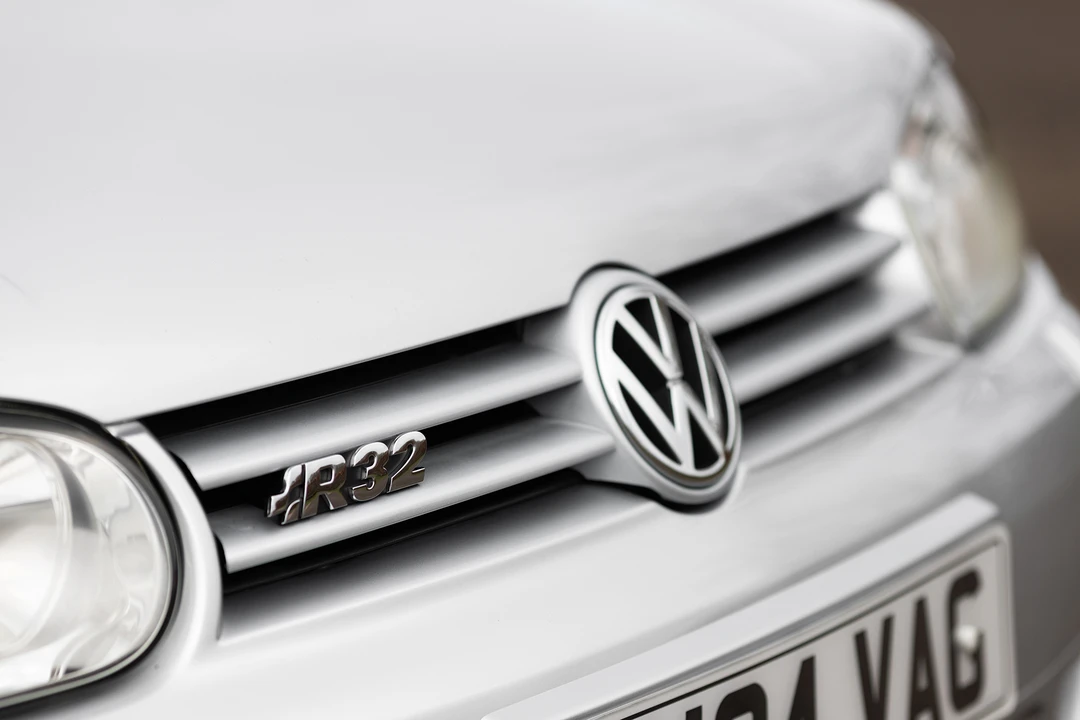 2004 Volkswagen R32 Mk4 - Image 25 of 31