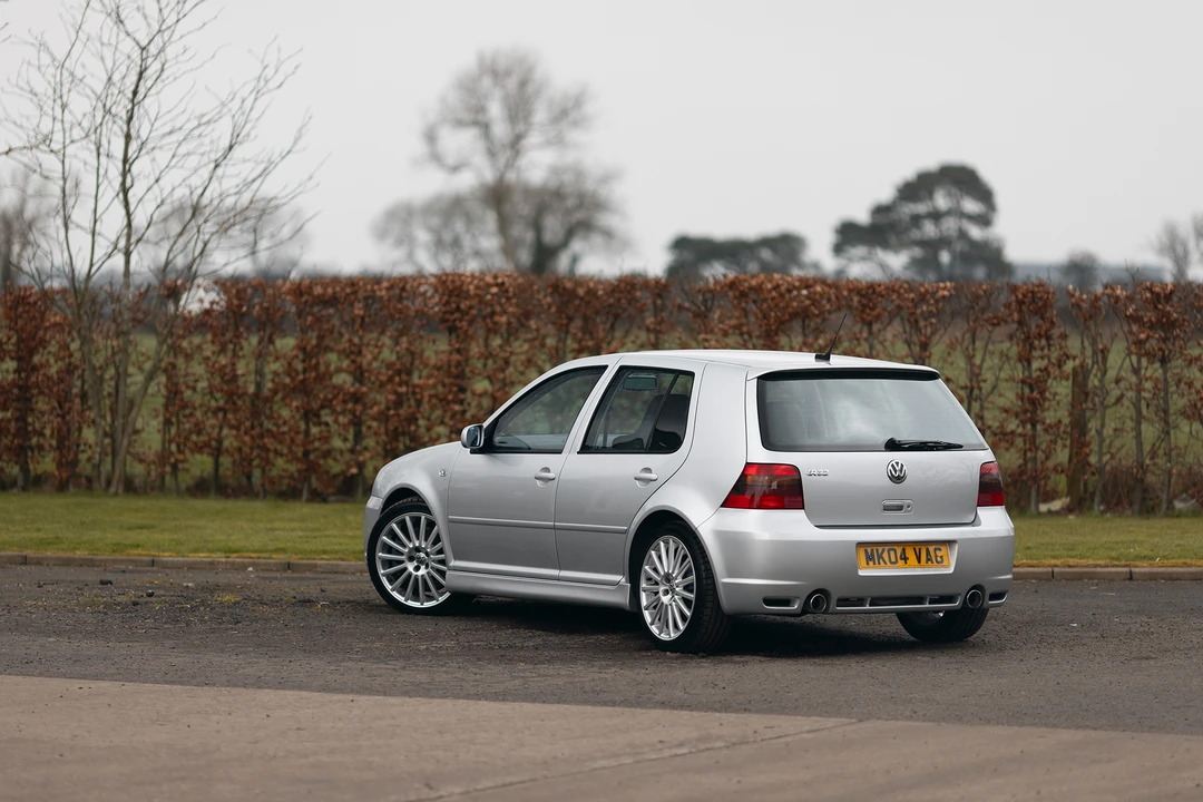 2004 Volkswagen R32 Mk4 - Image 5 of 31