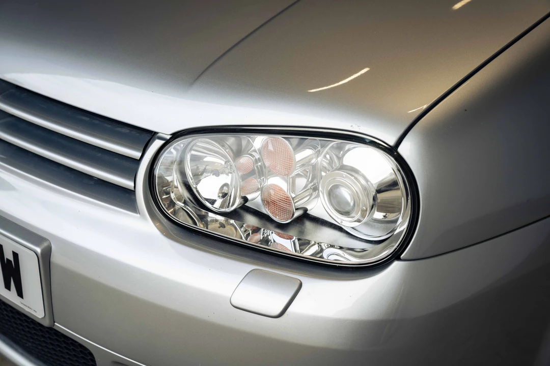 2004 Volkswagen R32 Mk4 - Image 12 of 31