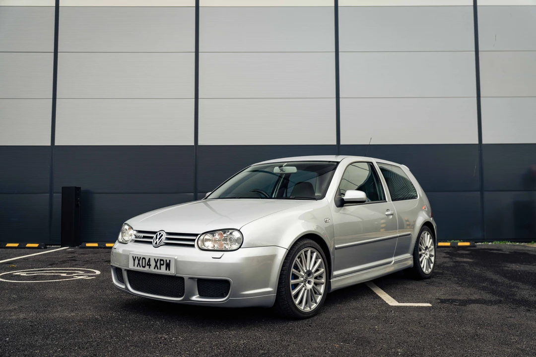 2004 Volkswagen R32 Mk4 - Image 3 of 31