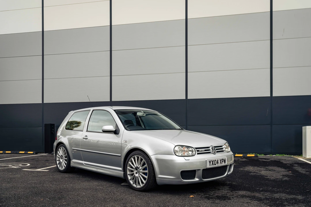 2004 Volkswagen R32 Mk4 - Image 9 of 31