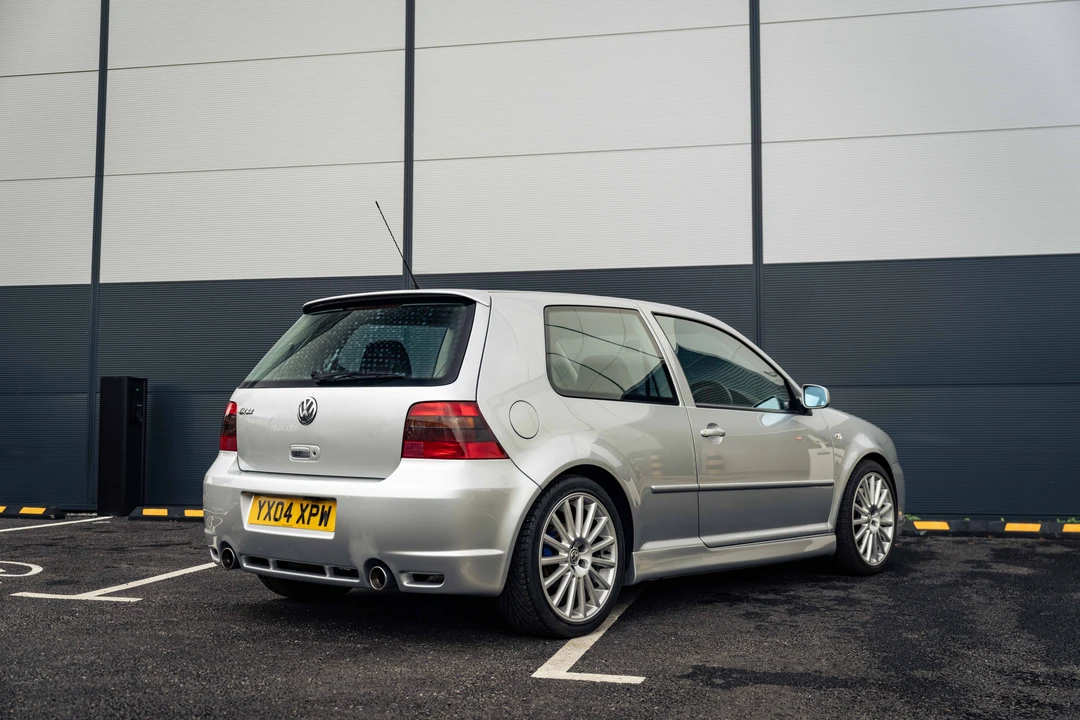 2004 Volkswagen R32 Mk4 - Image 7 of 31