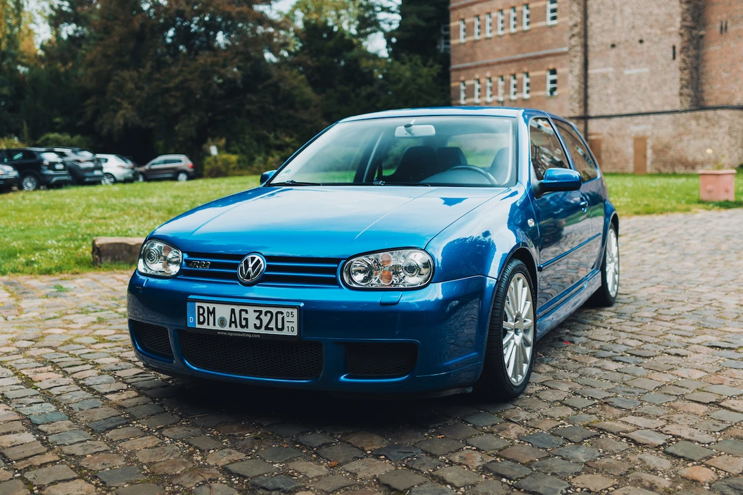 2004 Volkswagen R32 Mk4 - Image 2 of 31