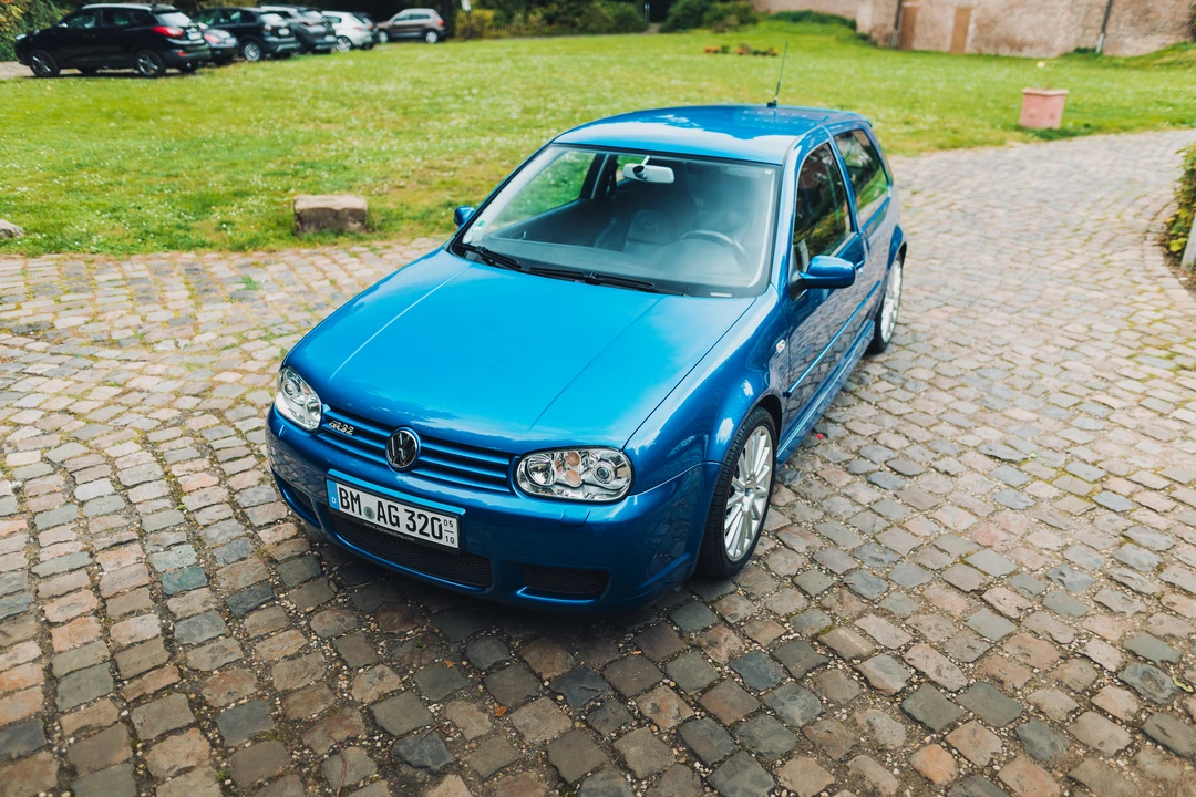 2004 Volkswagen R32 Mk4 - Image 5 of 31