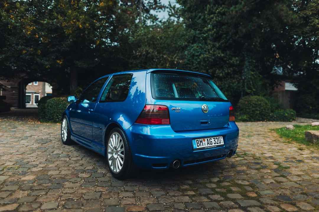 2004 Volkswagen R32 Mk4 - Image 6 of 31