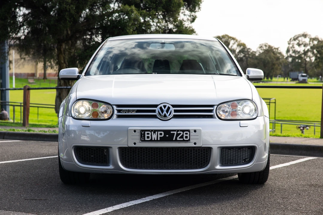 2004 Volkswagen R32 Mk4 - Image 2 of 31