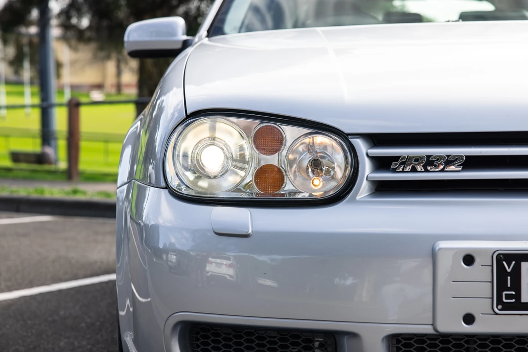 2004 Volkswagen R32 Mk4 - Image 10 of 31