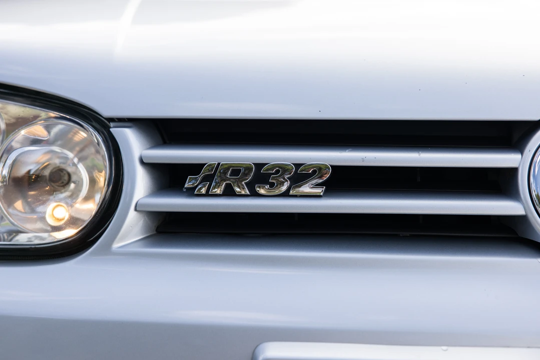 2004 Volkswagen R32 Mk4 - Image 11 of 31