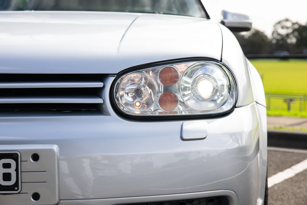 2004 Volkswagen R32 Mk4 - Image 13 of 31