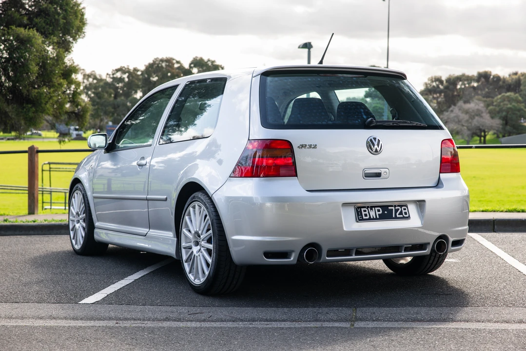 2004 Volkswagen R32 Mk4 - Image 5 of 31