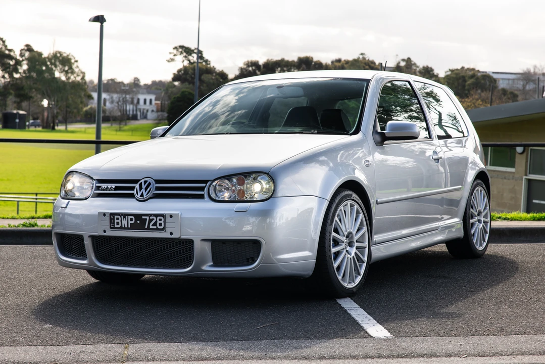 2004 Volkswagen R32 Mk4 - Image 3 of 31