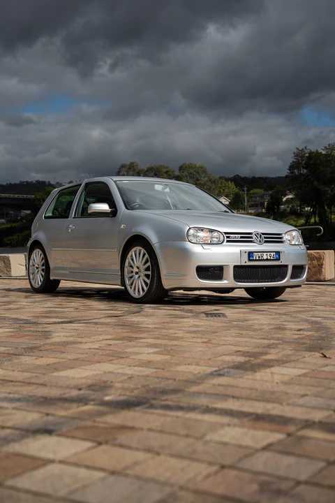 2004 Volkswagen R32 Mk4 - Image 11 of 31
