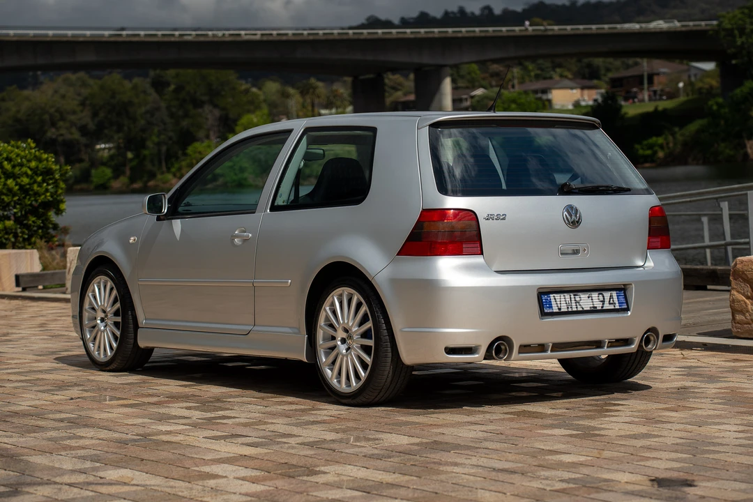 2004 Volkswagen R32 Mk4 - Image 5 of 31