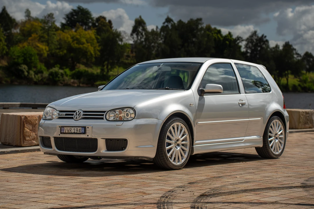 2004 Volkswagen R32 Mk4 - Image 3 of 31