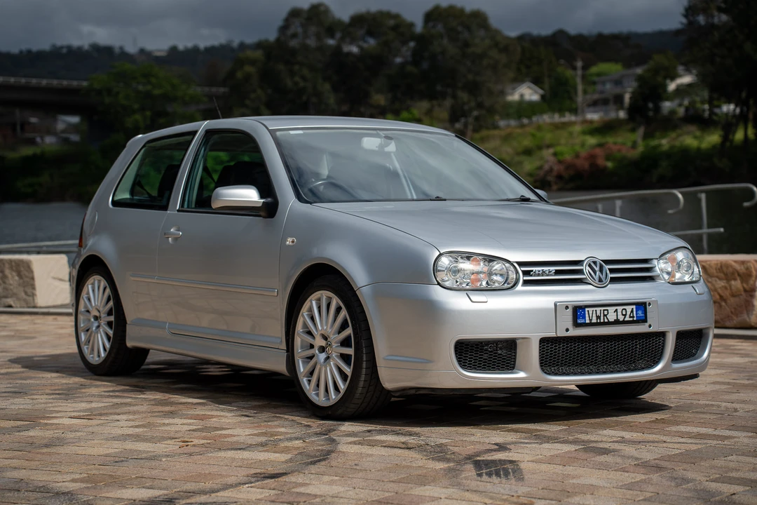 2004 Volkswagen R32 Mk4 - Image 9 of 31