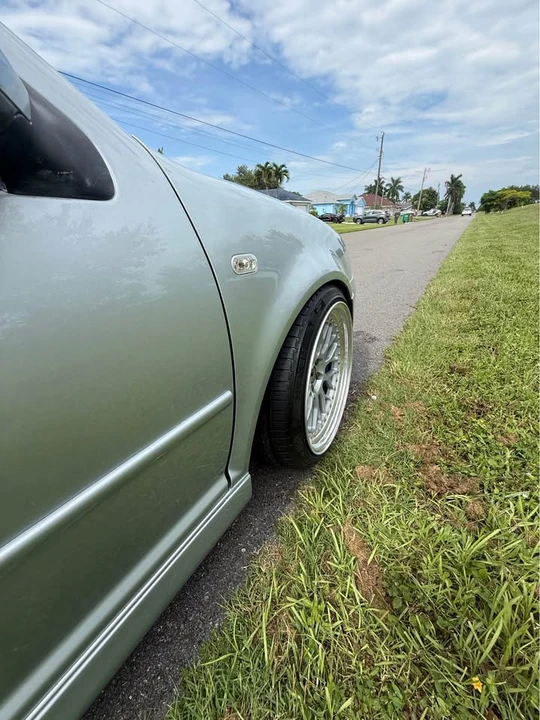 2004 Volkswagen R32 Mk4 - Image 4 of 19