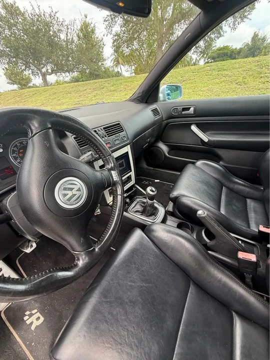 2004 Volkswagen R32 Mk4 - Image 14 of 19