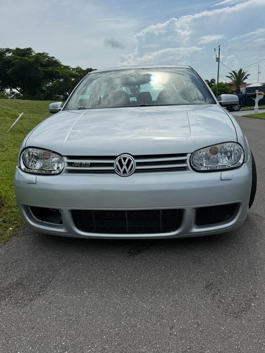 2004 Volkswagen R32 Mk4 - Image 10 of 19
