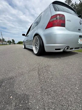 2004 Volkswagen Golf R 4Motion Hatchback Sedan 4D