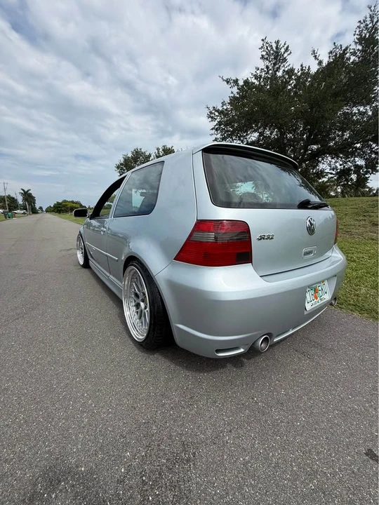 2004 Volkswagen R32 Mk4 - Image 2 of 19