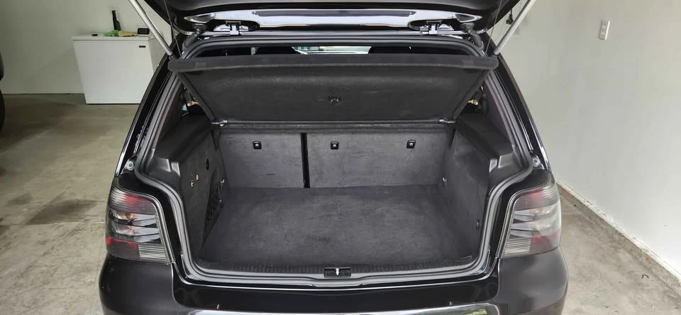 2004 Volkswagen R32 Mk4 - Image 17 of 20