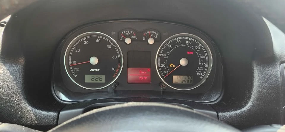 2004 Volkswagen R32 Mk4 - Image 13 of 20