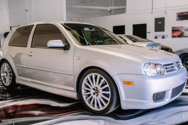 2004 Volkswagen R32 Mk4 - Image 2 of 7