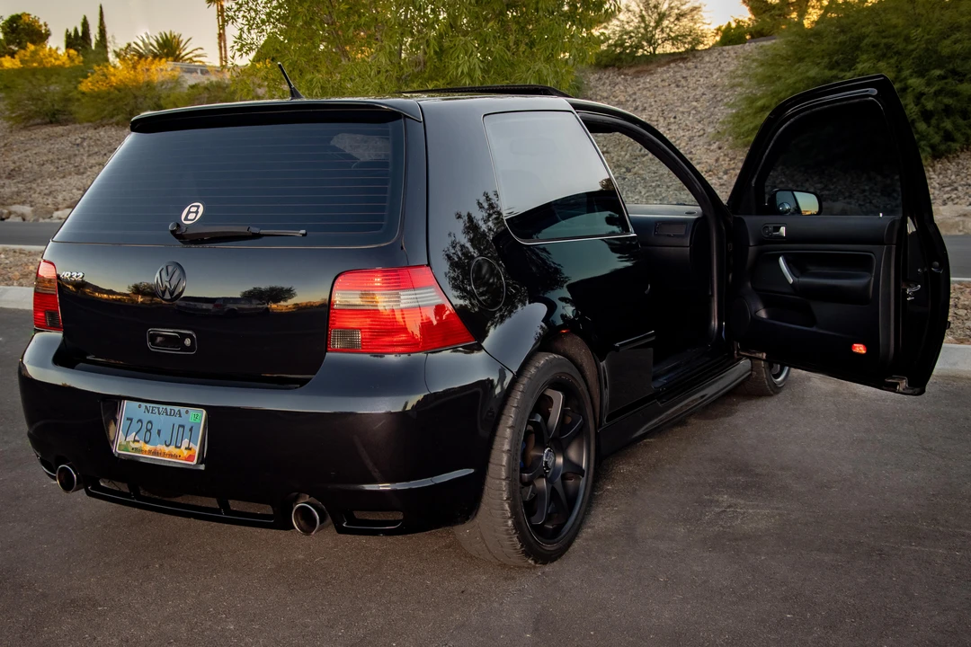 2004 Volkswagen R32 Mk4 - Image 11 of 30