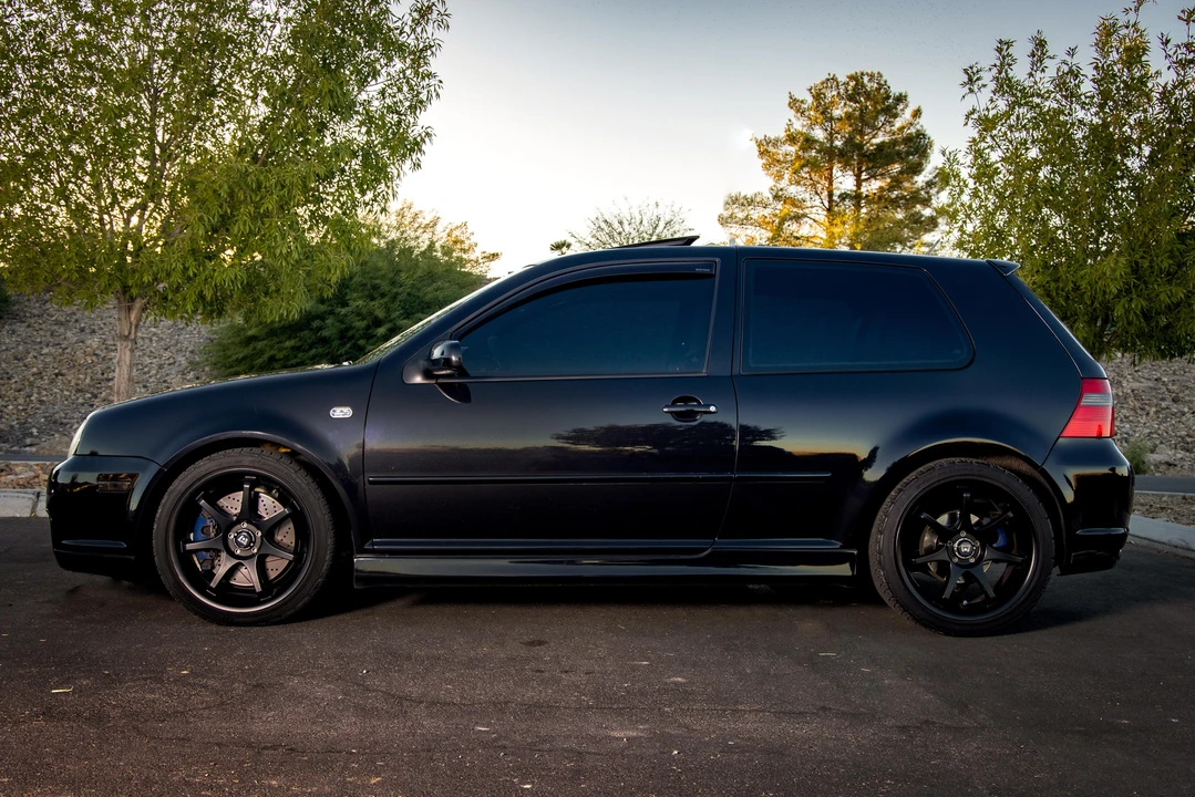 2004 Volkswagen R32 Mk4 - Image 3 of 30
