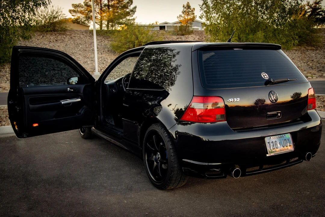 2004 Volkswagen R32 Mk4 - Image 10 of 30