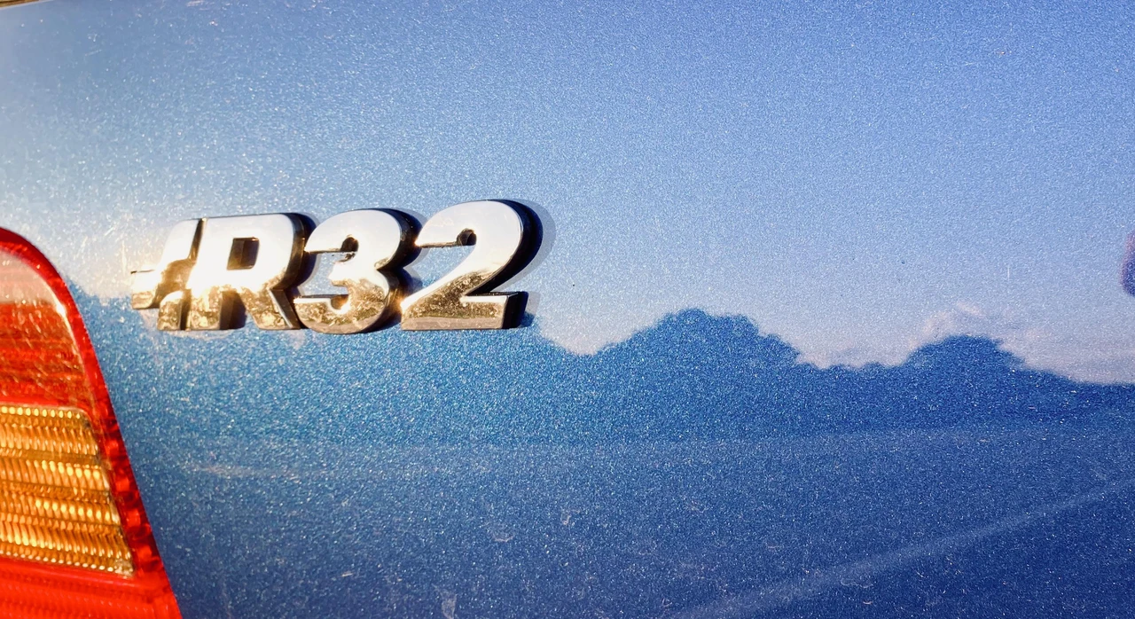 2004 Volkswagen R32 Mk4 - Image 14 of 31