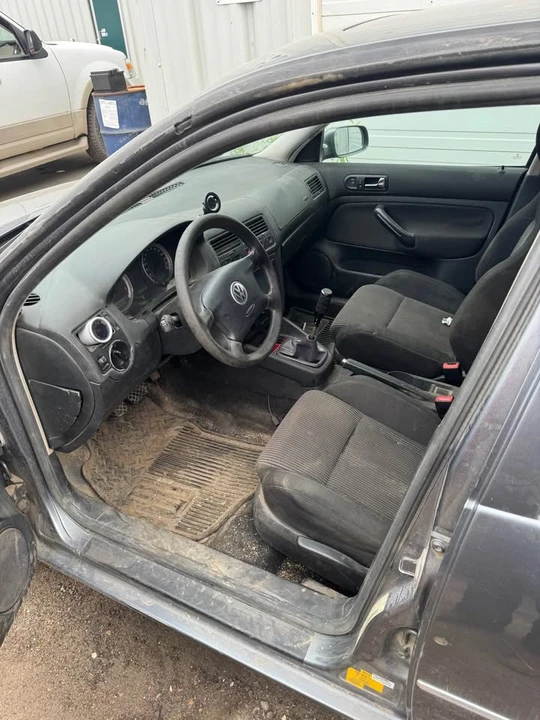 2004 Volkswagen Jetta - Image 7 of 13
