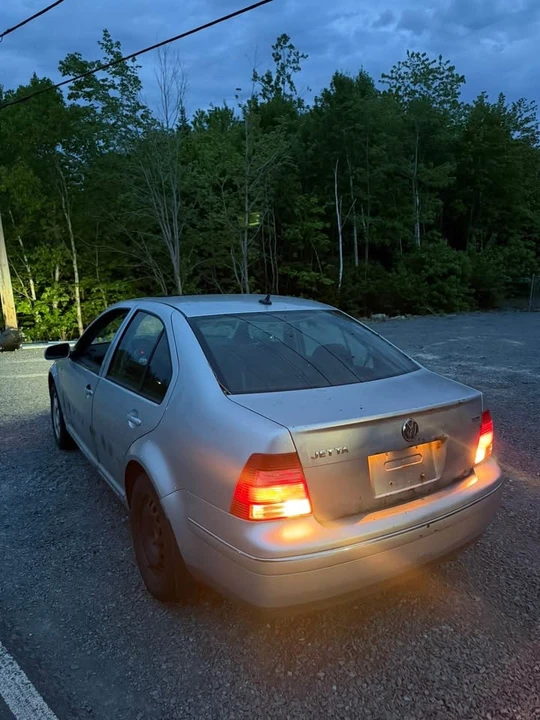 2004 Volkswagen Jetta - Image 4 of 12