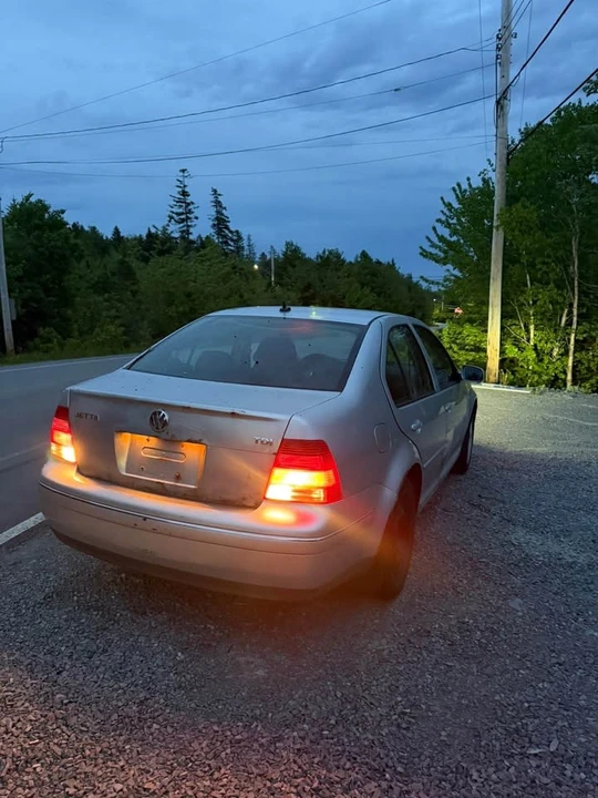 2004 Volkswagen Jetta - Image 3 of 12