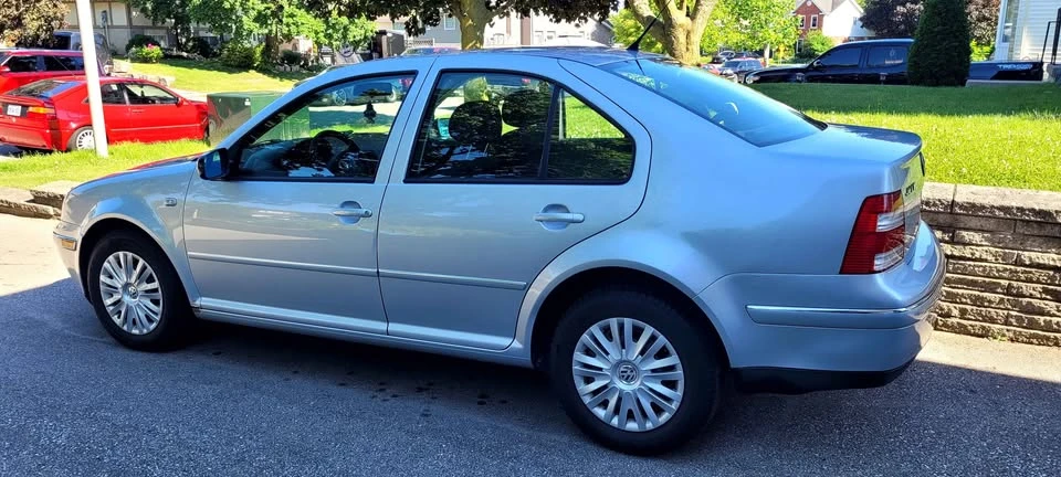 2004 Volkswagen A4 Jetta - Image 2 of 9
