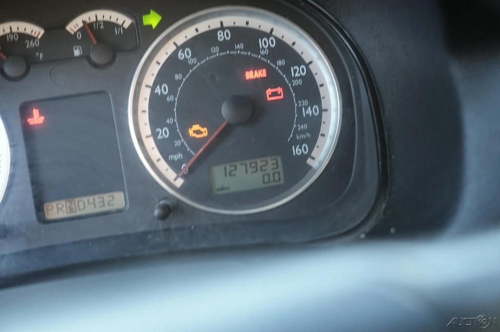 2004 Volkswagen A4 Jetta - Image 15 of 21