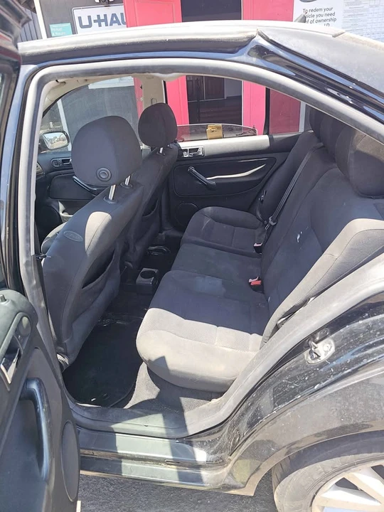 2004 Volkswagen A4 Jetta - Image 6 of 7