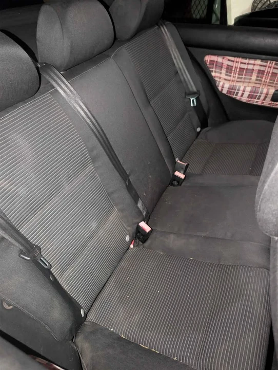2004 Volkswagen A4 Jetta - Image 10 of 12