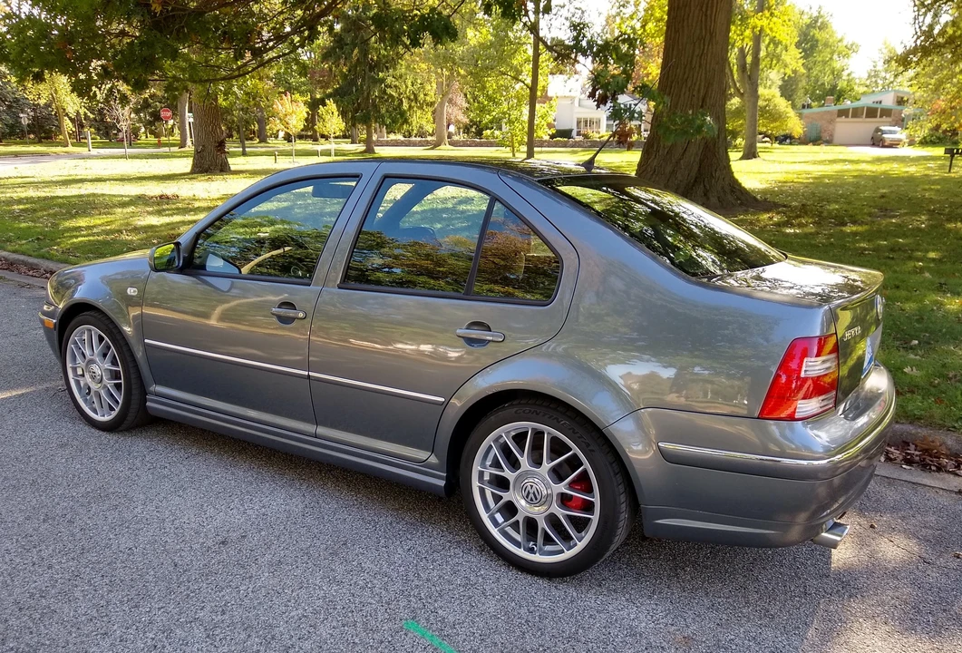 2004 Volkswagen A4 Jetta - Image 11 of 31