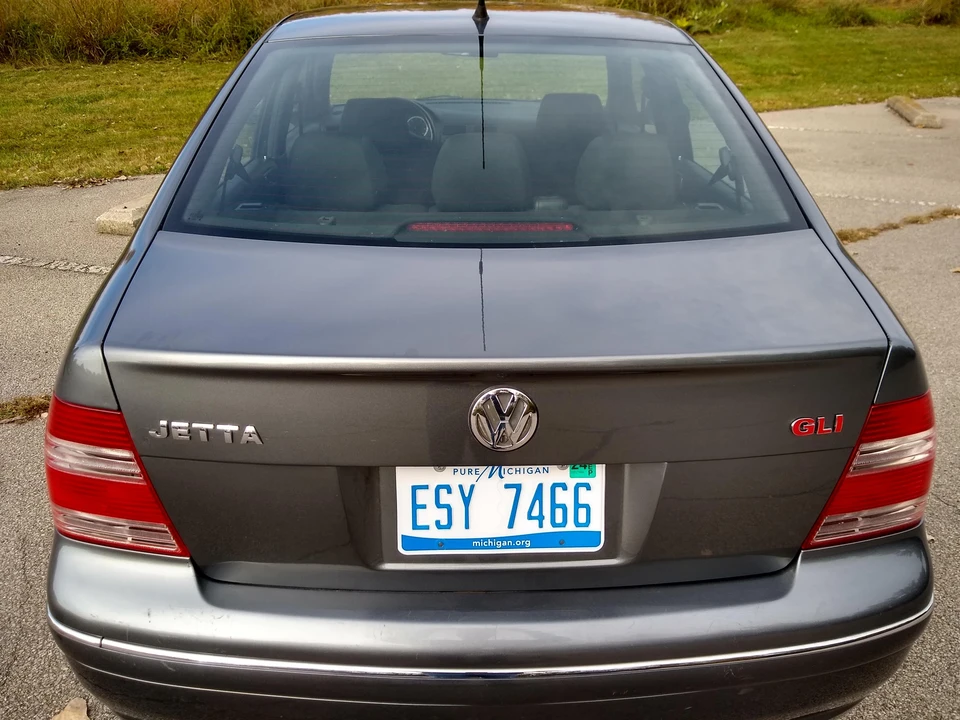 2004 Volkswagen A4 Jetta - Image 17 of 31