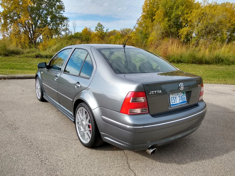 2004 Volkswagen A4 Jetta - Image 13 of 31