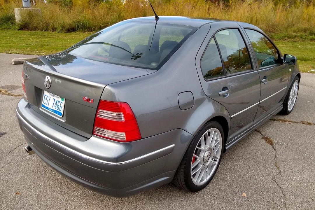 2004 Volkswagen A4 Jetta - Image 4 of 31